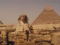 金字塔是如何建起来的