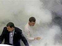 为什么烟雾弹能制造烟雾